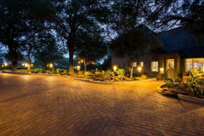 Отель isiLimela Game Lodge  Hoedspruit